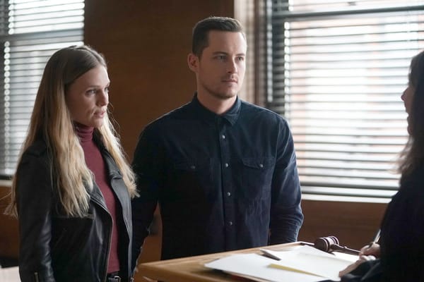 Jesse Lee Soffer and Tracy Spiridakos to Return to Chicago P.D. — nbc.com