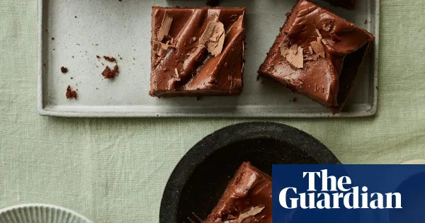 What a four-year-old taught us about the magic of baking a chocolate cake — i.guim.co.uk