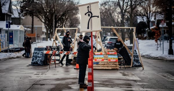 or How the Black Panthers’ Playbook Helped Minneapolis Activists Fight Trump — NYT > U.S. > Politics