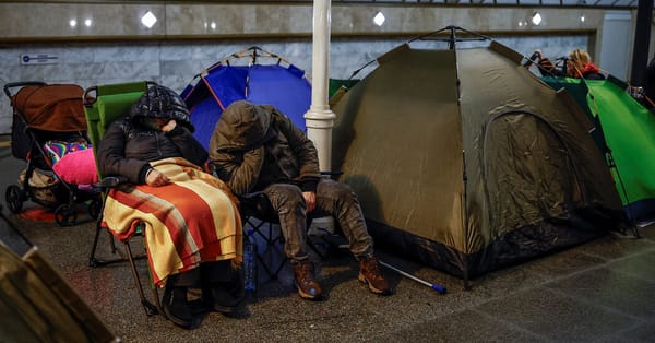 Russian Strikes Pummel Ukraine’s Power Grid — NYT > World > Europe