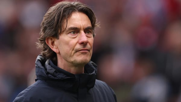 Thomas Frank left speechless after Cristian Romero red card — Goal