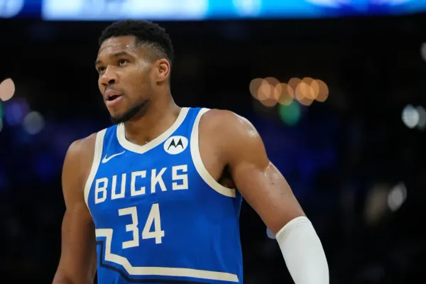 NBA star Giannis Antetokounmpo joins Kalshi as an investor — TechCrunch