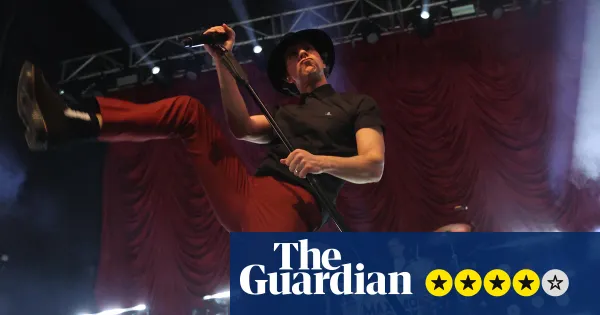 Maxïmo Park: Newcastle band play the hell out of jaggy, angsty debut — Culture | The Guardian