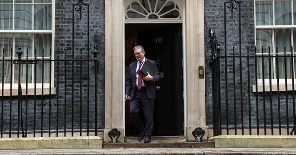 Starmer Faces Calls to Quit as Allies Rally Over Mandelson Appointment — NYT > World > Europe