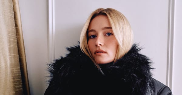 Sarah Pidgeon Steps Into Carolyn Bessette-Kennedy’s Shoes — NYT > Arts