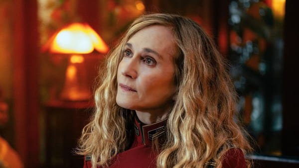 Holly Hunter and Paul Giamatti on Nahla and Nus Braka’s Rivalry — Collider