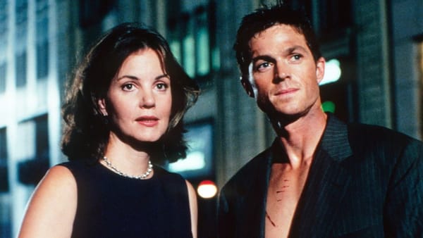 27 Years Ago, This Sci-Fi Spy Series Delivered a Near-Perfect Single Season — Collider