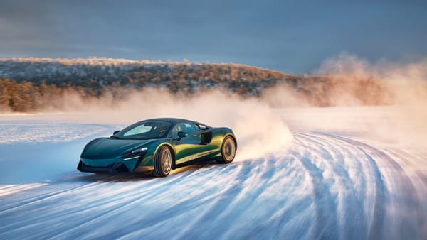 Sideways on ice in a McLaren Artura: stability control tested — Cars - Ars Technica