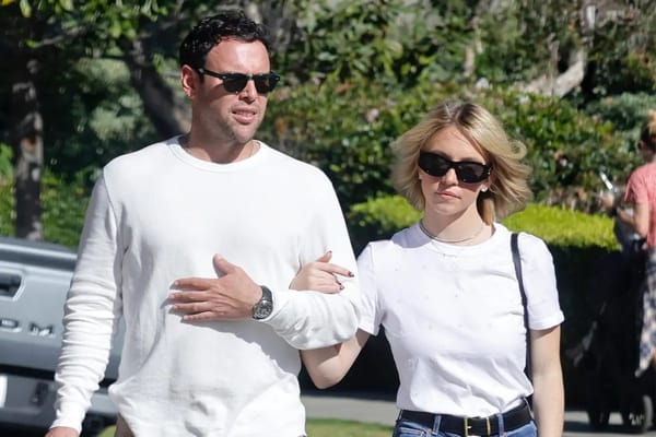 Sydney Sweeney and Scooter Braun sing together on karaoke date — Pagesix