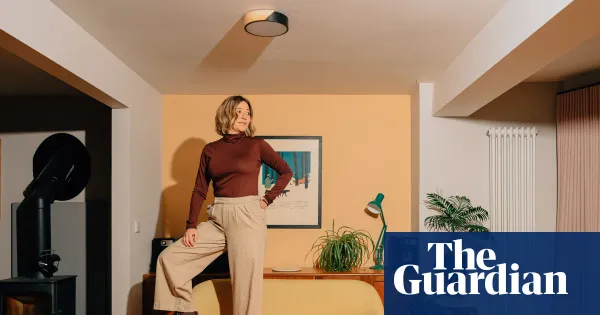 How adjustable waistbands became a way to regain control — Lifestyle | The Guardian