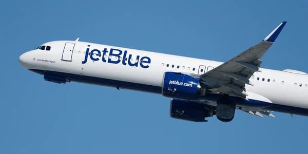 JetBlue plane makes emergency landing at Newark after smoke in cabin — Businessinsider