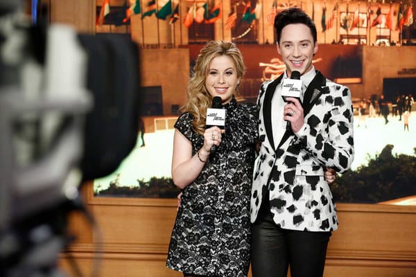 Tara Lipinski and Johnny Weir Critique 30 Rock Skaters — Nbc