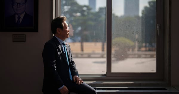 An Enemy’s Fall Frees South Korea’s Leader — NYT > World News