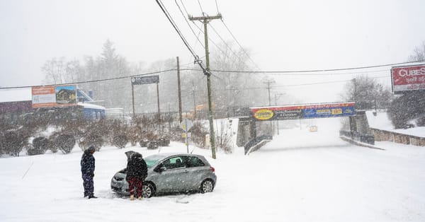 Blizzard Warnings Issued Along East Coast, Including New York City — NYT > Travel
