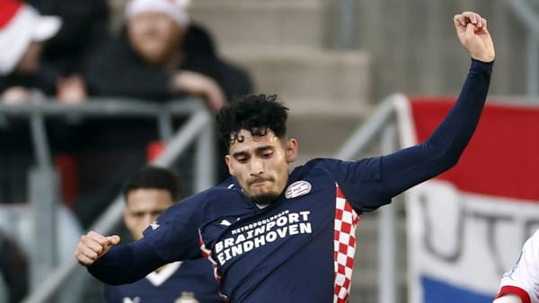 Ricardo Pepi stuns with stoppage-time goal in PSV return — Goal
