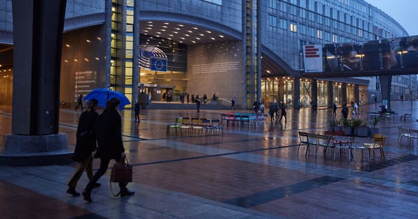 Inside the Big Tech Lobbying Machine Aiming to Halt Social Media Bans — NYT > Business