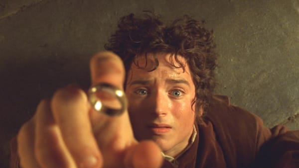 How Jackson's Eye of Sauron Transforms Frodo's Journey — Movieweb