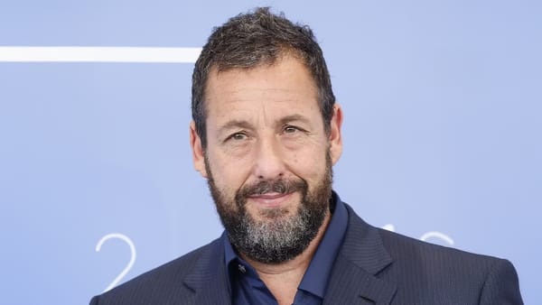 Adam Sandler’s 20-Year-Old Sci-Fi Tearjerker Surges on Streaming — Collider