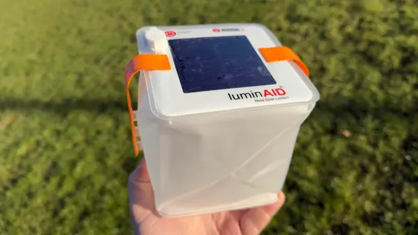I bought this inflatable solar-powered lantern — how it comes in handy — Latest news
