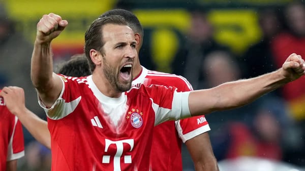 Harry Kane sets three goalscoring records with brace in Der Klassiker — Goal