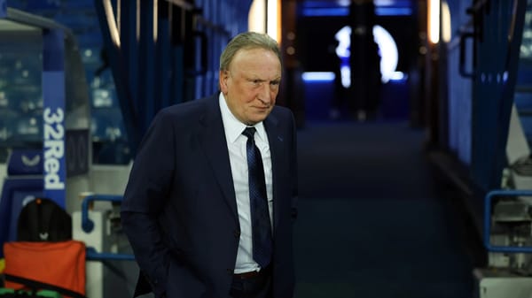 Neil Warnock returns at 77 to take interim charge of Torquay United — Goal