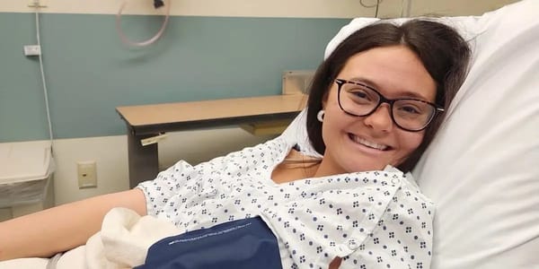 20-year-old with months of stomach pain diagnosed with stage 2 colon cancer — Businessinsider