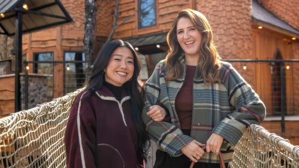 D'Arcy Carden and Sherry Cola Explore Wild Vacation Rentals — Collider
