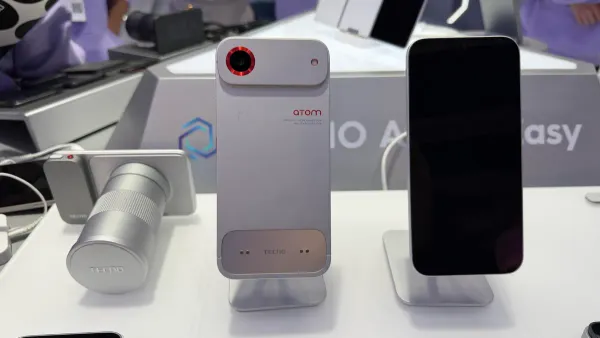I tried Tecno's modular phone concept at MWC - and it quickly got weird — Latest news