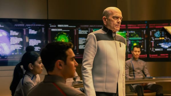 After 30 Years, Star Trek Just Quietly Rewrote a Classic ‘Voyager’ Episode — Collider