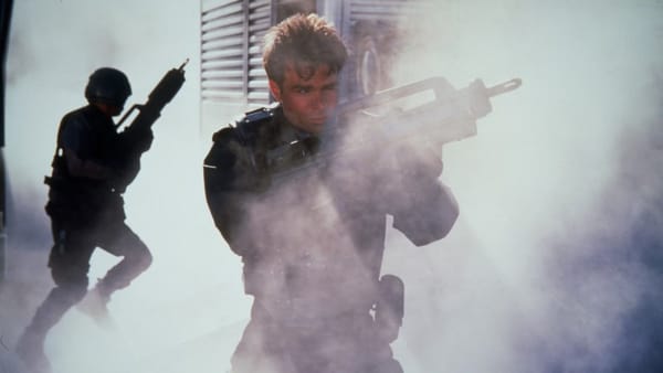 1990s Sci-Fi Cult Classic Starship Troopers Now Free on Pluto TV — Movieweb