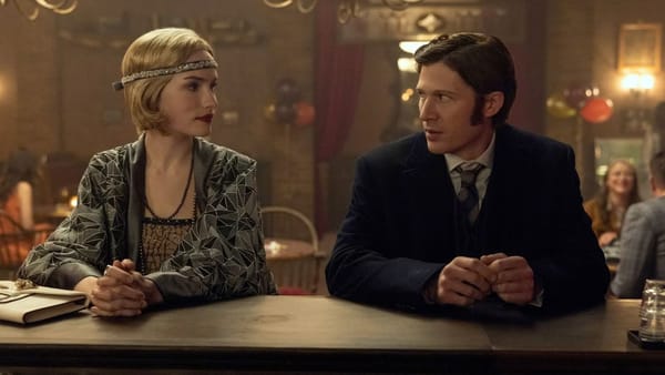 Flanagan’s Usher Turns Poe’s Masque Into a Harrowing Party Scene — Collider