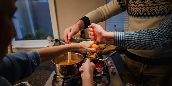 Polyamorous family finds balance in parenting through teamwork — Businessinsider