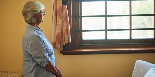 My parents sold their house and now live in Airbnbs; I'm worried — Businessinsider