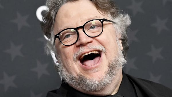 Guillermo del Toro Teases His Return to TV's Longest Running Live-Action Sitcom — Collider