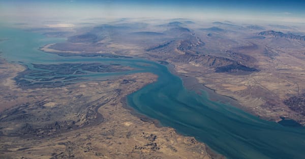 U.S. strikes 16 Iranian mine-laying vessels near Strait of Hormuz — NYT > World News