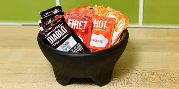 Taco Bell CMO uses 10 Fire hot-sauce packets per taco — Businessinsider