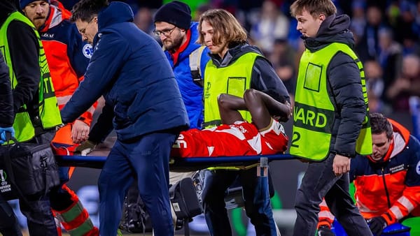 That doesn't look good at all! Silas' horrific injury shocks Mainz 05 — Goal