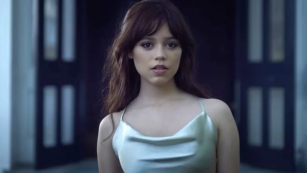 Jenna Ortega to Star in Single Female, Remake of Single White Female — Movieweb