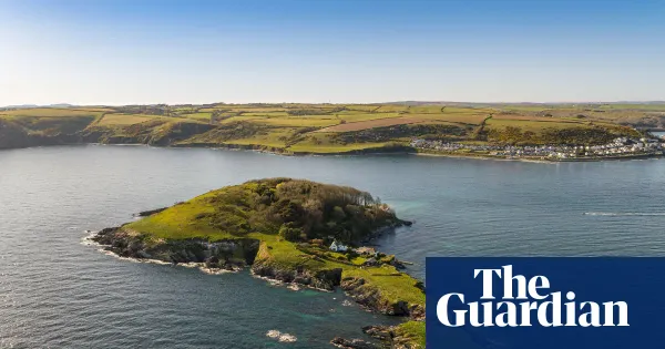 ‘I have the island to myself’: being a castaway on Looe Island — Lifestyle | The Guardian