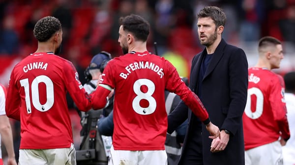 Carrick urges Man Utd to keep Bruno Fernandes amid transfer doubt — Goal
