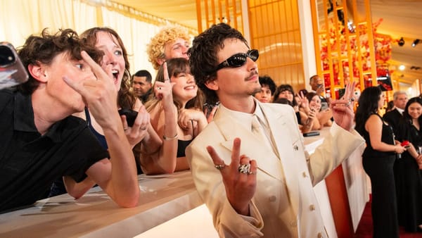 How Timothée Chalamet's 'Marty Supreme' Oscar Campaign Backfired — Movieweb