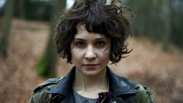 Black Mirror's Episodes Can Be Started in Any Order — Collider