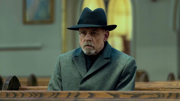 Henry Thomas Regrets Not Speaking to Mark Hamill — Collider