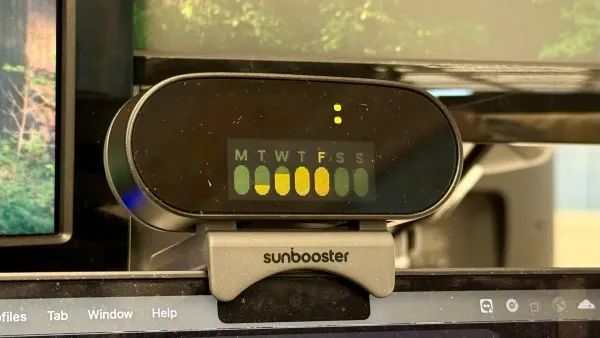 I tried the Sunbooster SLS2000 infrared laptop light — did it help? — Latest news