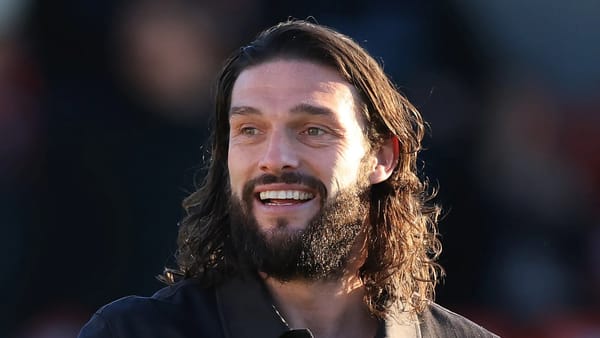 Andy Carroll wins first match as Dagenham manager — Goal